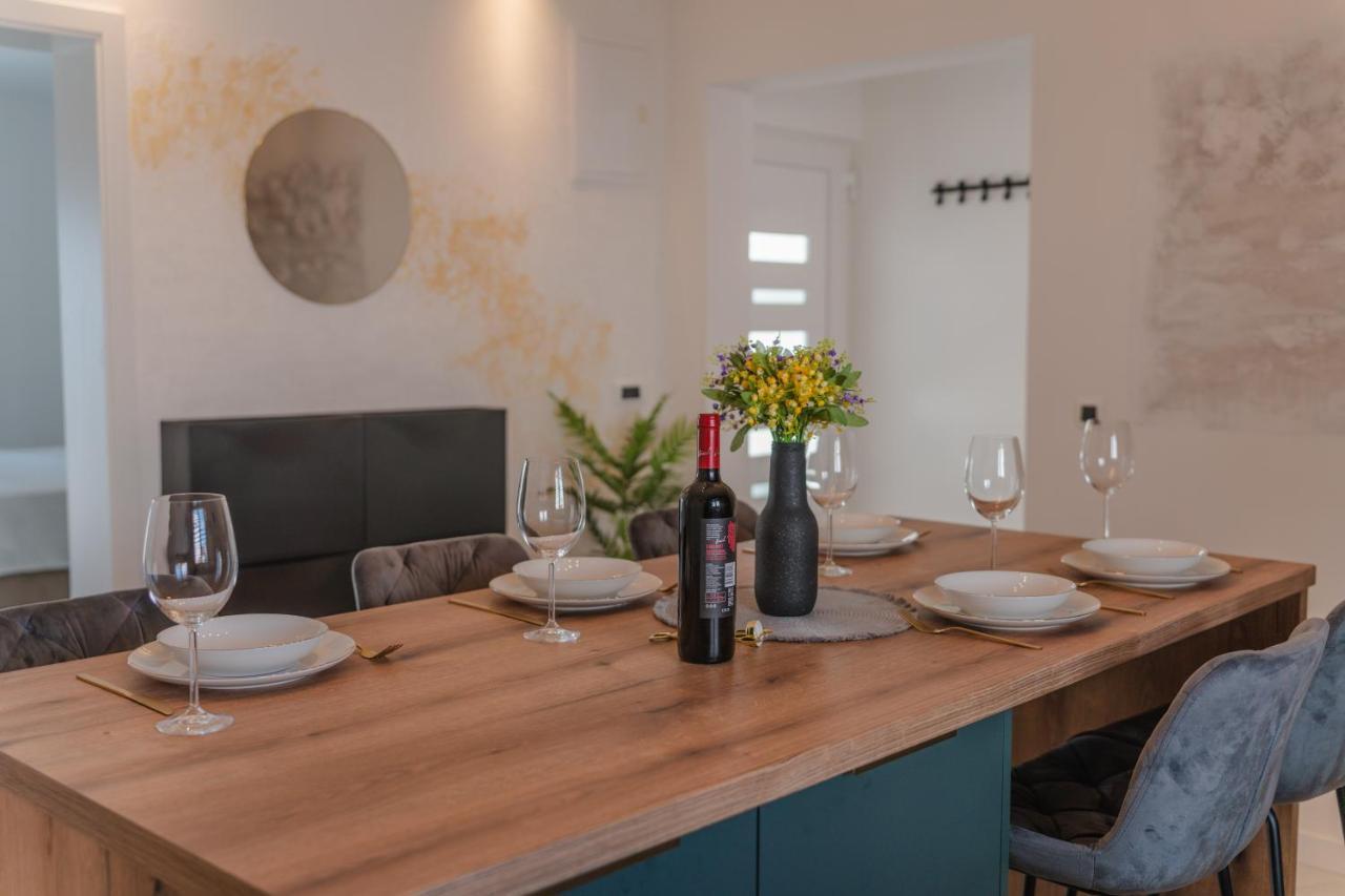 Apartment Glamorous Getaway Zadar Exterior foto